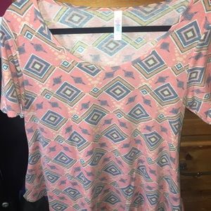 LuLaRoe Perfect Tee